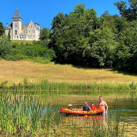 Couette-café Chateau De Bellevue Et Avec Piscine Saisonal Chauffee Et Partout Climatisees 4*