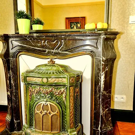 Nocleg ze śniadaniem Chateau De Bellevue Et Avec Piscine Saisonal Chauffee Et Partout Climatisees 4*