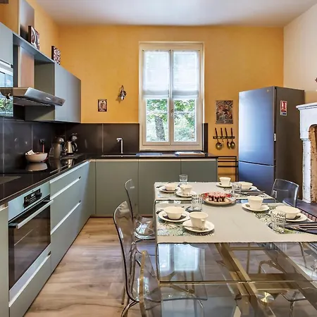 Chateau De Bellevue Et Avec Piscine Saisonal Chauffée Et Partout Climatisées Saint-Avit (Charente)