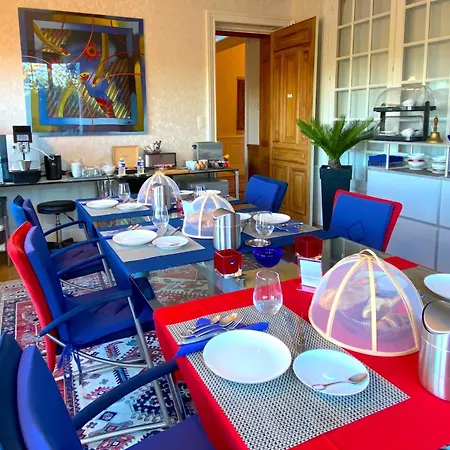 Chateau De Bellevue Et Avec Piscine Saisonal Chauffee Et Partout Climatisees 4* Saint-Avit (Charente)