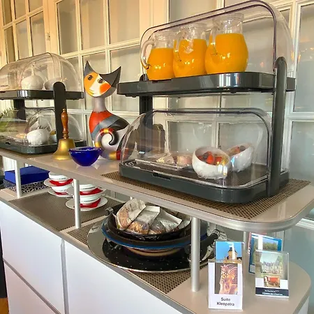 Chateau De Bellevue Et Avec Piscine Saisonal Chauffee Et Partout Climatisees 4*