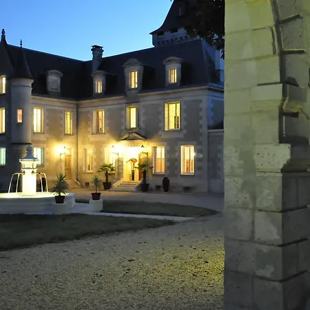 Chateau De Bellevue Et Avec Piscine Saisonal Chauffee Et Partout Climatisees Nocleg ze śniadaniem 4*