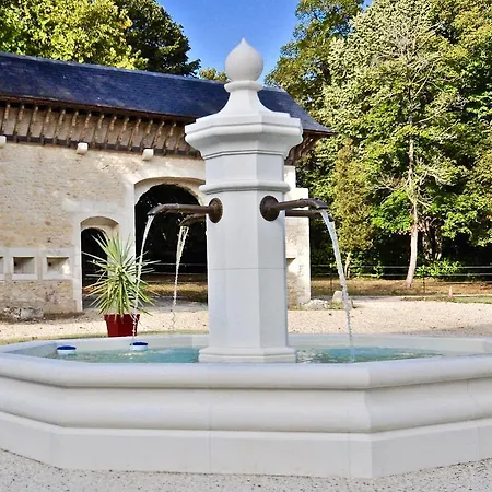 Nocleg ze śniadaniem Chateau De Bellevue Et Avec Piscine Saisonal Chauffee Et Partout Climatisees Saint-Avit (Charente)